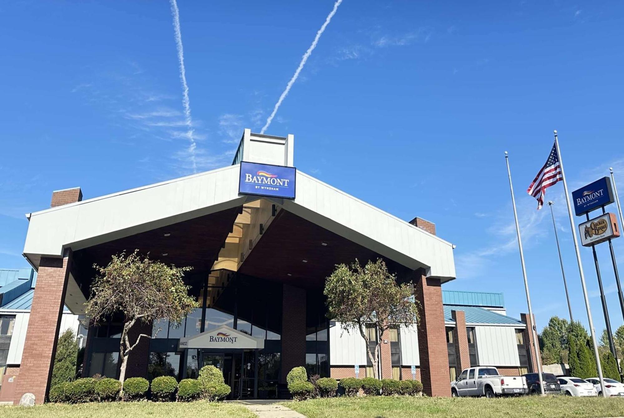 Baymont By Wyndham Indianapolis South Hotel Exterior photo