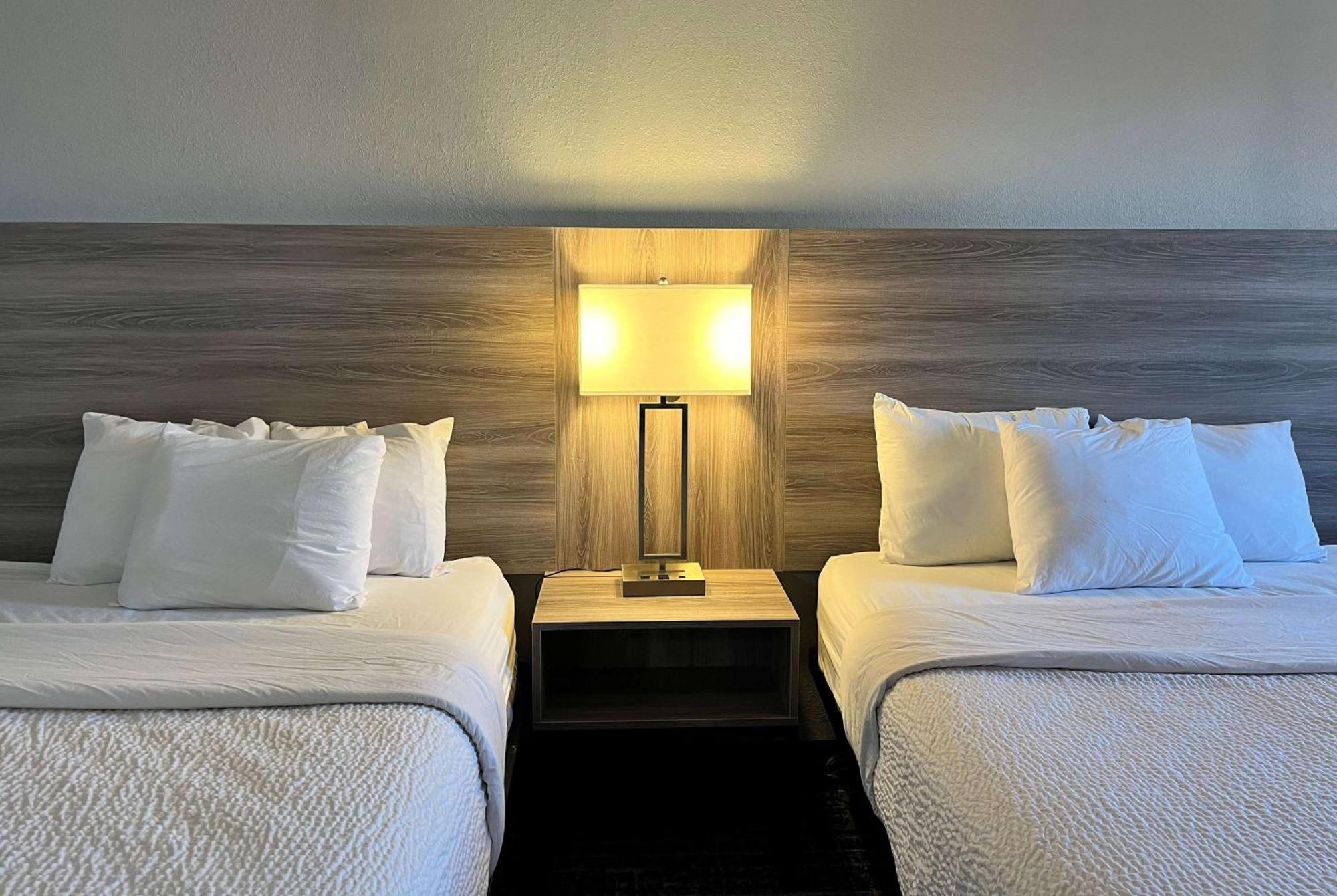 Baymont By Wyndham Indianapolis South Hotel Exterior photo